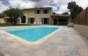 New Provencal country house of stone, with pool and all the comforts in Uzès